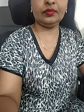 _Alicee_1 – webcam model profile photo Image 19