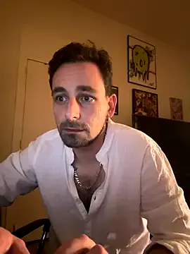 maataaan – webcam model profile photo Image 3