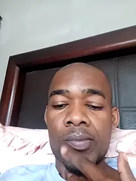 wawagi – webcam model profile photo Image 10