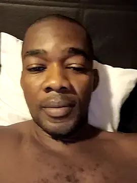 wawagi – webcam model profile photo Image 6