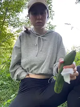 its_amesha – webcam model profile photo Image 2