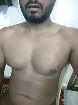 roouse – webcam model profile photo Image 7