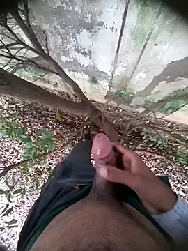 its_amesha – webcam model profile photo Image 4