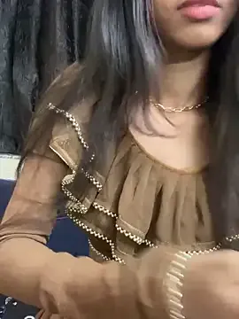 hina_porn – webcam model profile photo Image 19
