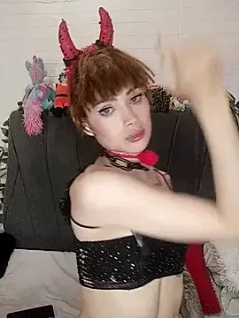 Awesomelusty – webcam model profile photo Image 18