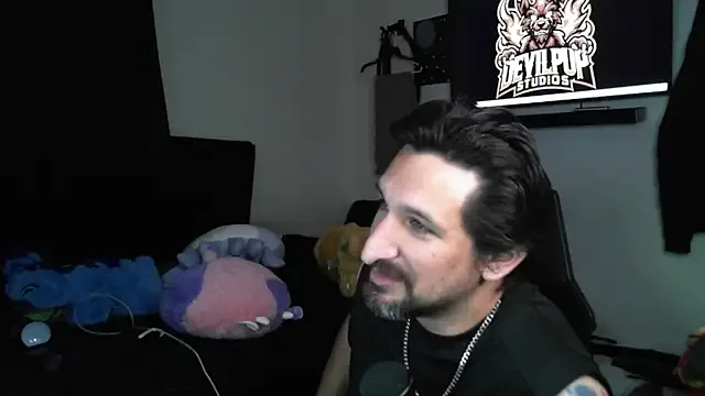 DevilPup75_ cam model