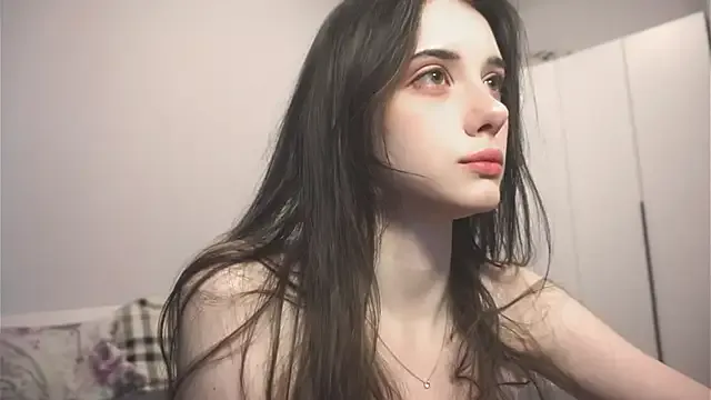 EmmaCorrtez – webcam model profile photo Image 8