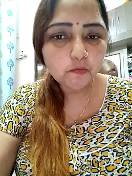  – webcam model profile photo Image 18