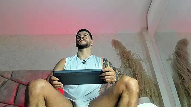 GouGou-111 – webcam model profile photo Image 11