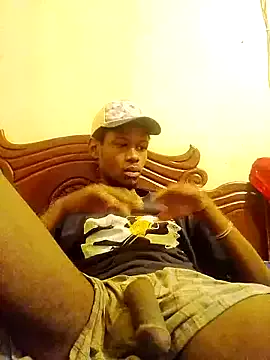 roouse – webcam model profile photo Image 18