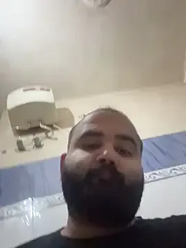 hina_porn – webcam model profile photo Image 3