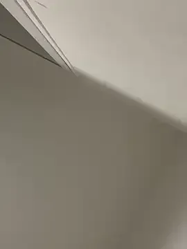 roouse – webcam model profile photo Image 18