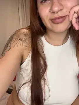 zui_lu – webcam model profile photo Image 17