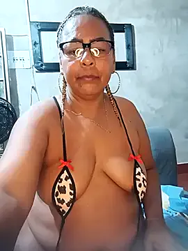 Megu_Melon – webcam model profile photo Image 13