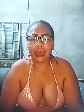 hotamanda01 – webcam model profile photo Image 17