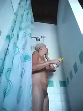 LT-333 – webcam model profile photo Image 7