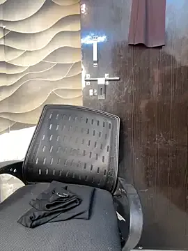 Megu_Melon – webcam model profile photo Image 10