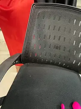 Megu_Melon – webcam model profile photo Image 12