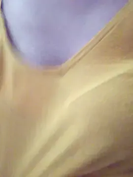 maataaan – webcam model profile photo Image 2