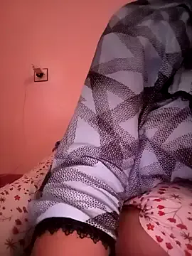 maataaan – webcam model profile photo Image 3