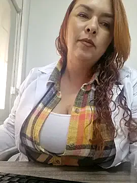 ClaireBree – webcam model profile photo Image 13