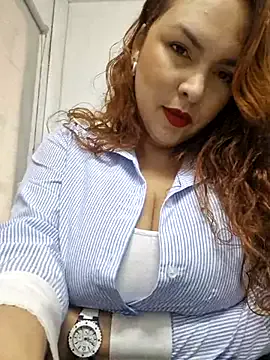 ClaireBree – webcam model profile photo Image 9