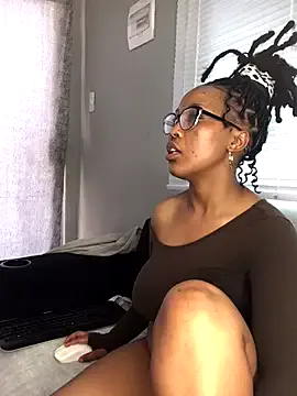 Sexyshabhita1999 – webcam model profile photo Image 2