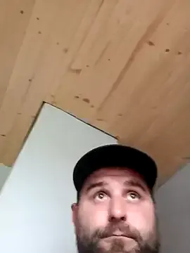 zui_lu – webcam model profile photo Image 7