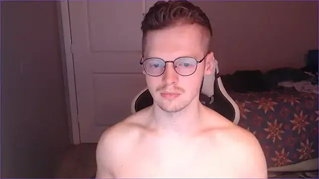 maataaan – webcam model profile photo Image 12