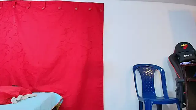 841_yayoi – webcam model profile photo Image 10