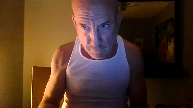 roouse – webcam model profile photo Image 13