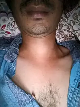  – webcam model profile photo Image 10