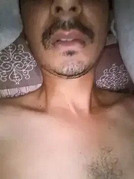  – webcam model profile photo Image 12