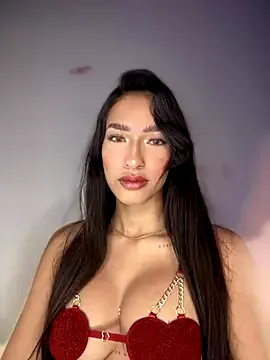 roouse – webcam model profile photo Image 7