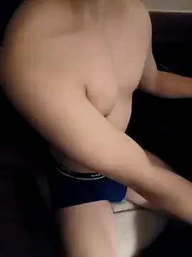  – webcam model profile photo Image 19