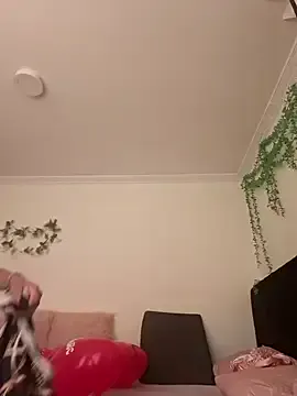 zui_lu cam model Image 7