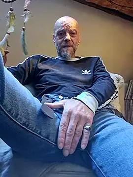 EvieEvans – webcam model profile photo Image 4