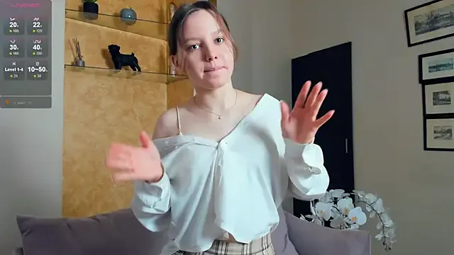 StellaFletcher – webcam model profile photo Image 7