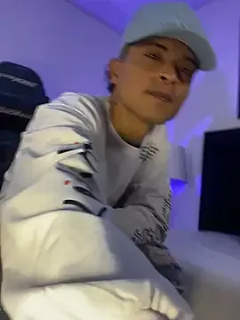 sofe8161 – webcam model profile photo Image 3