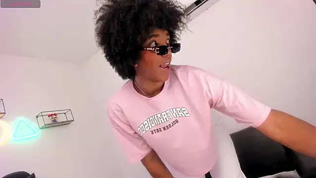 ManaMi-maru – webcam model profile photo Image 7