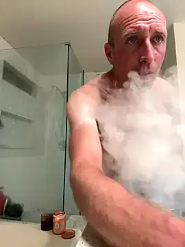 roouse – webcam model profile photo Image 18