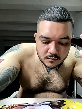  – webcam model profile photo Image 7