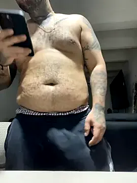  – webcam model profile photo Image 8