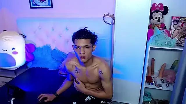 maataaan – webcam model profile photo Image 5