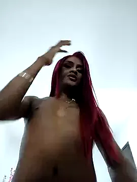 zui_lu – webcam model profile photo Image 6