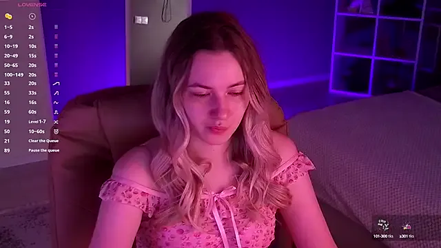 Yui-Ch – webcam model profile photo Image 12