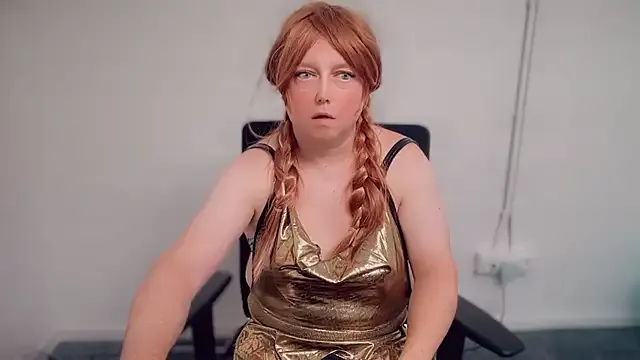 LushianaFitness – webcam model profile photo Image 5