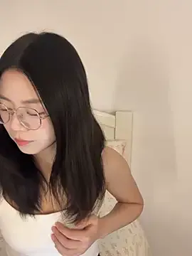 Ivy – webcam model profile photo Image 9