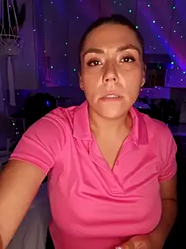 roouse – webcam model profile photo Image 16
