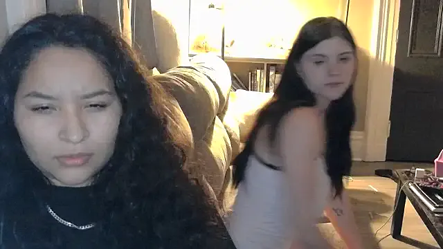 emma05 – webcam model profile photo Image 6